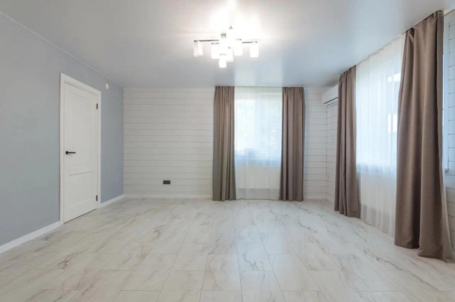 Купить дом в Ярославской области. Вариант № 5520566, 4, площадь -  квм, цена 10850000 рублей