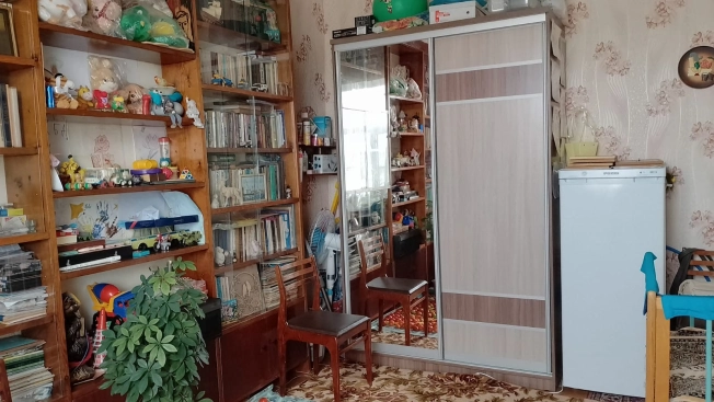 Купить трехкомнатную квартиру на улице Молодёжная в Республике Татарстан (татарстан). Вариант № 14097, 4, площадь -  квм, цена 2400000 рублей