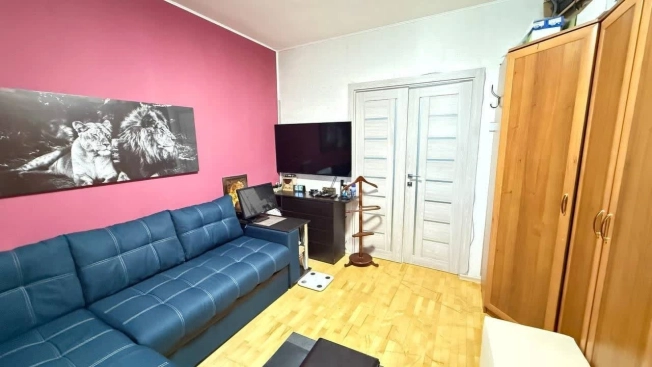 Купить трехкомнатную квартиру на улице Илимская в Москве. Вариант № 10946952, 1, площадь - квм, цена 16450000 рублей