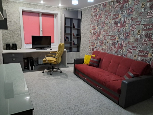 Купить двухкомнатную квартиру на улице переулок Николая Липового в Бийске. Вариант № 8451430, 7, площадь -  квм, цена 6150000 рублей