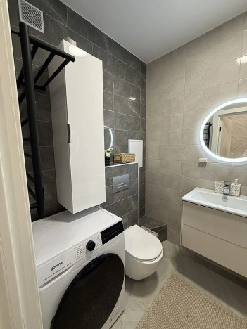 Купить двухкомнатную квартиру в Ростовской области. Вариант № 9619605, 5, площадь -  квм, цена 7800000 рублей