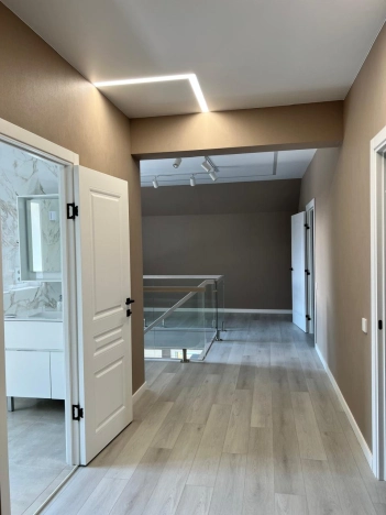 Купить дом в районе Калининский в Новосибирске. Вариант № 48986, 17, площадь -  квм, цена 16990000 рублей