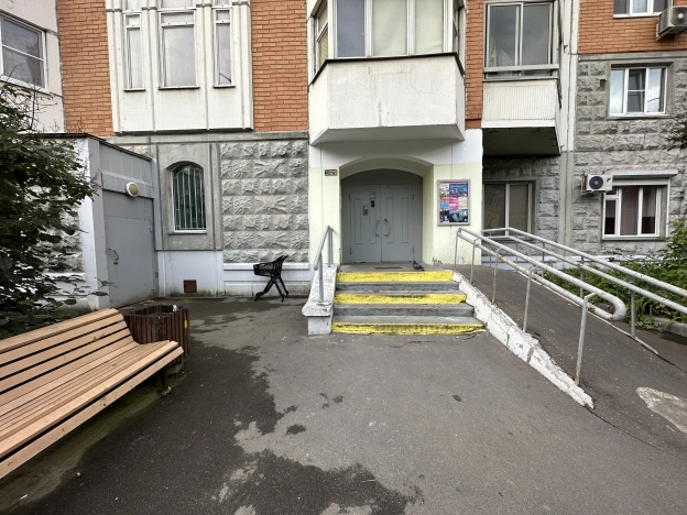 Купить квартиру в Москве. Вариант № 2340821, 17, площадь - квм, цена 20000000.0000 рублей