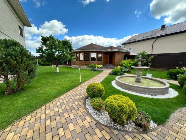 Купить дом в Москве. Вариант № 8178539, 4, площадь -  квм, цена 56000000 рублей