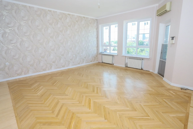 Купить дом на улице переулок Гоголя в Краснодаре. Вариант № 2953, 17, площадь -  квм, цена 27500000 рублей