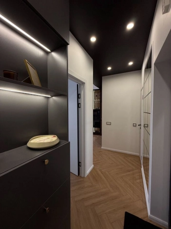 Купить трехкомнатную квартиру на улице Олега Кошевого в Калининграде. Вариант № 9580483, 4, площадь -  квм, цена 19950000 рублей