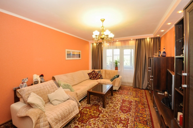 Купить трехкомнатную квартиру в районе Ленинский в Новосибирске. Вариант № 54252, 0, площадь -  квм, цена 8900000 рублей