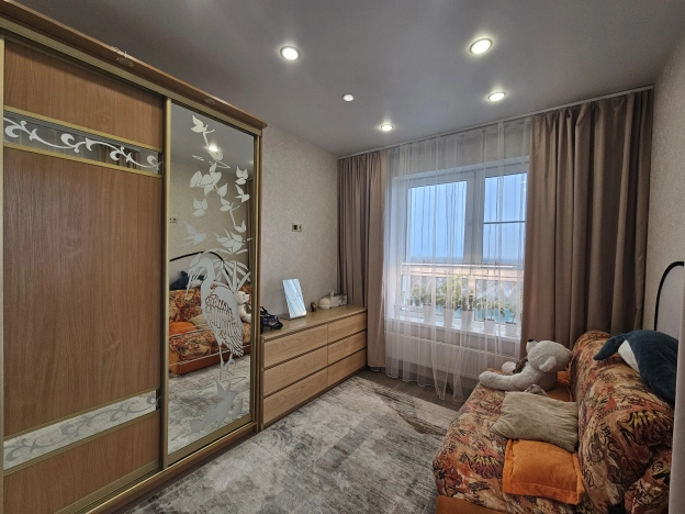 Купить трехкомнатную квартиру в Пушкине. Вариант № 5755488, 26, площадь -  квм, цена 16000000 рублей