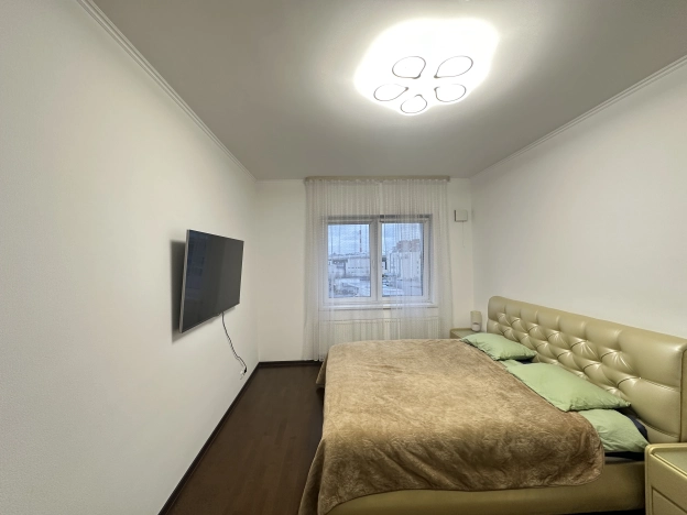 Купить двухкомнатную квартиру в районе Приморский в Санкт-Петербурге. Вариант № 8980510, 8, площадь -  квм, цена 25500000 рублей