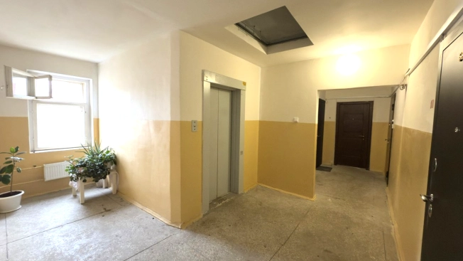 Купить однокомнатную квартиру на улице Центральная в Калужской области. Вариант № 9087664, 12, площадь -  квм, цена 3200000 рублей