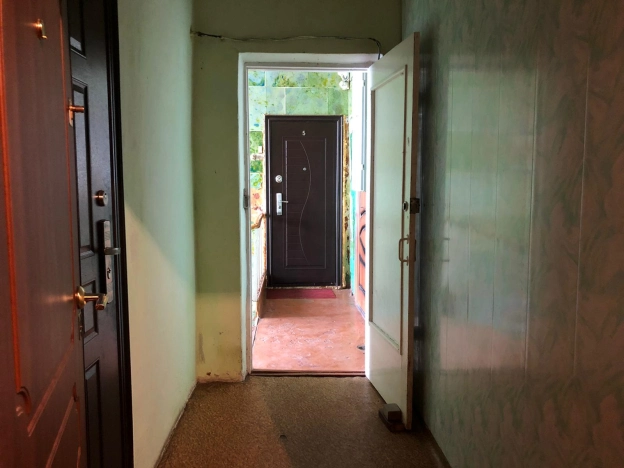 Купить трехкомнатную квартиру на улице 10 лет Октября в Омске. Вариант № 12536, 29, площадь -  квм, цена 2400000 рублей