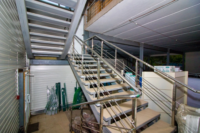 Купить коммерческую недвижимость свободного назначения в Гусь-Хрустальном. Вариант № 10662805, 7, площадь - квм, цена 40000000 рублей