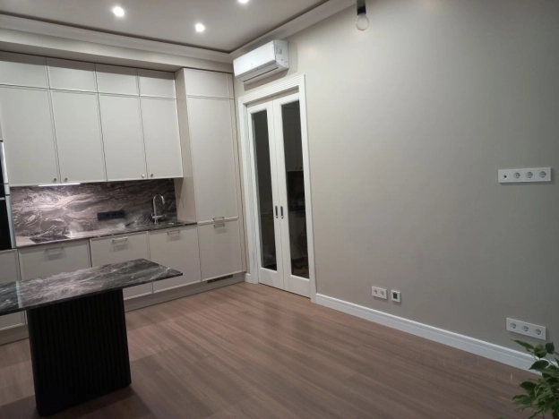 Купить квартиру в Москве. Вариант № 9376880, 2, площадь -  квм, цена 59900000 рублей