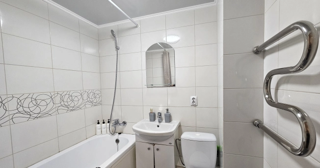 Купить однокомнатную квартиру в Калининграде. Вариант № 9590841, 9, площадь -  квм, цена 4900000 рублей