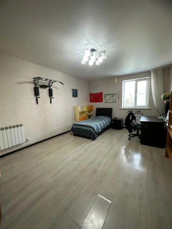 Купить дом на улице переулок Братьев Алехиных в Элисте. Вариант № 7158, 3, площадь -  квм, цена 12000000 рублей