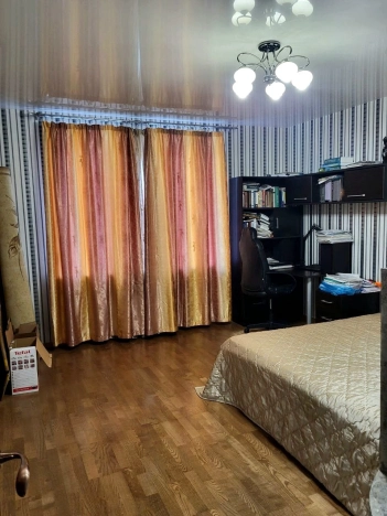 Купить трехкомнатную квартиру на улице Университетский проспект в Волгограде. Вариант № 8151878, 8, площадь -  квм, цена 11650000 рублей