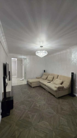 Купить трехкомнатную квартиру в Ростовской области. Вариант № 5922387, 4, площадь -  квм, цена 14900000 рублей