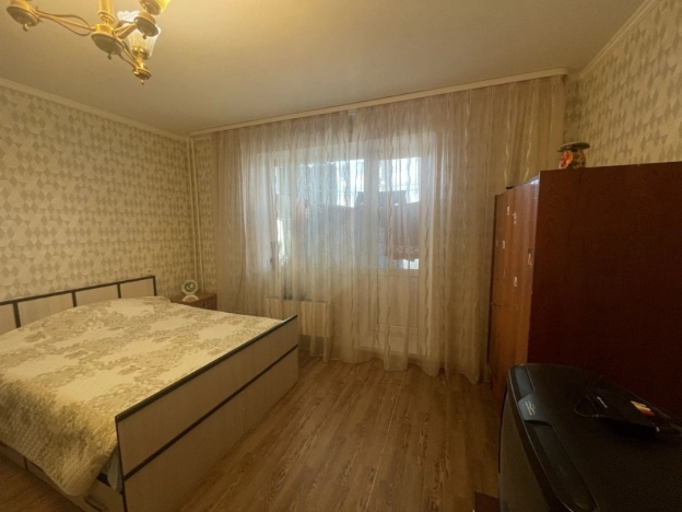 Купить однокомнатную квартиру в Тюменской области. Вариант № 10177, 4, площадь -  квм, цена 4200000 рублей