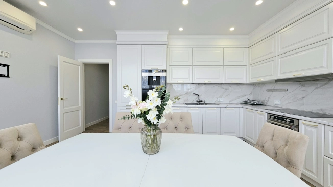 Снять квартиру в Липецкой области. Вариант № 9165757, 3, площадь -  квм, цена 70000 рублей