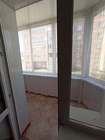 Купить трехкомнатную квартиру на улице Жилмассив в Новосибирской области. Вариант № 9572004, 11, площадь -  квм, цена 8137000 рублей