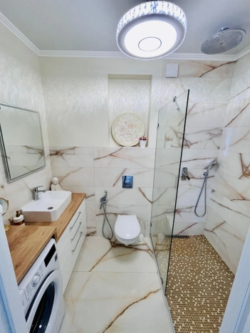 Снять квартиру на улице Олега Кошевого в Калининграде. Вариант № 10319905, 2, площадь -  квм, цена 40000 рублей