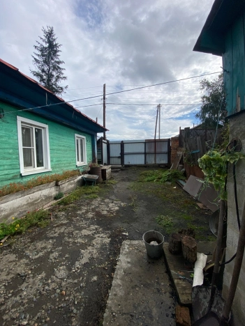 Купить дом на улице Садовая в Алтайском крае. Вариант № 2097163, 16, площадь -  квм, цена 3000000 рублей