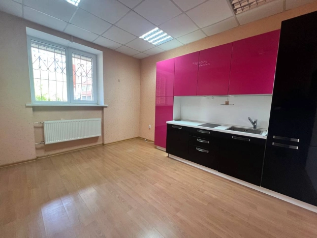 Снять коммерческую недвижимость свободного назначения на улице Промышленная в Рязани. Вариант № 10353338, 1, площадь -  квм, цена 70000 рублей