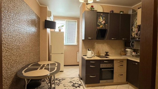 Купить двухкомнатную квартиру в Краснодаре. Вариант № 8012658, 2, площадь -  квм, цена 7500000 рублей