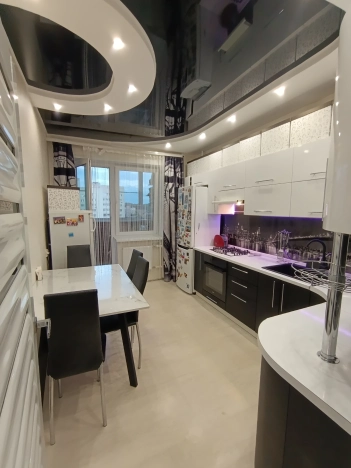 Купить квартиру на улице Гвардейская в Владимире. Вариант № 7613944, 1, площадь -  квм, цена 7500000 рублей