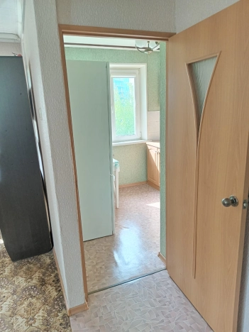 Купить квартиру на улице Есенина в Новосибирске. Вариант № 48243, 8, площадь -  квм, цена 3650000 рублей