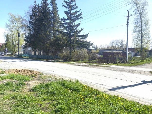 Купить трехкомнатную квартиру на улице Пионерская в Новосибирской области. Вариант № 25024, 4, площадь -  квм, цена 3650000 рублей