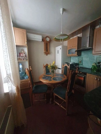 Купить трехкомнатную квартиру в Ростовской области. Вариант № 9949076, 6, площадь -  квм, цена 11900000 рублей