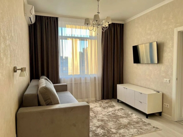 Купить однокомнатную квартиру в Ростовской области. Вариант № 9706184, 1, площадь -  квм, цена 8500000 рублей