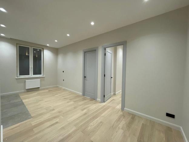 Купить квартиру в Москве. Вариант № 8162365, 17, площадь -  квм, цена 40000000 рублей