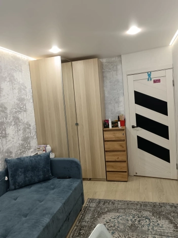 Купить трехкомнатную квартиру на улице Жилмассив в Новосибирской области. Вариант № 9304453, 8, площадь -  квм, цена 5359000 рублей