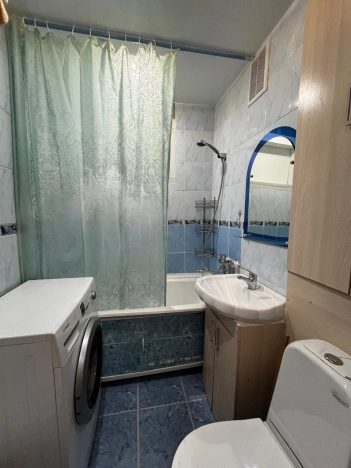 Купить трехкомнатную квартиру в районе Ленинский в Новосибирске. Вариант № 50675, 10, площадь -  квм, цена 4850000 рублей