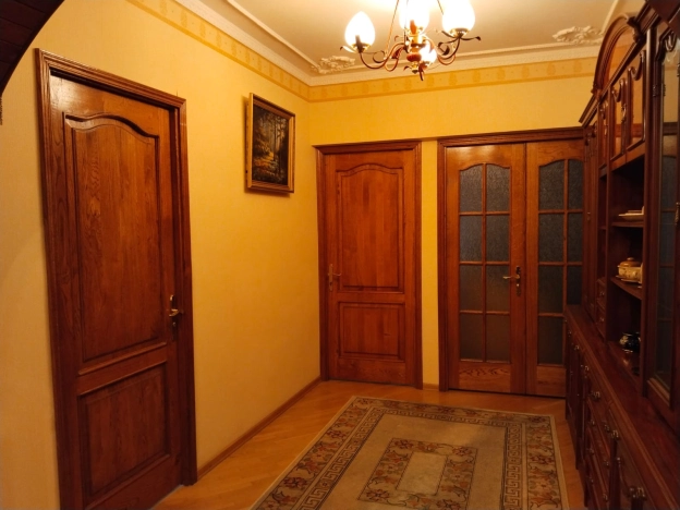 Купить квартиру в Москве. Вариант № 8937602, 19, площадь -  квм, цена 25000000 рублей