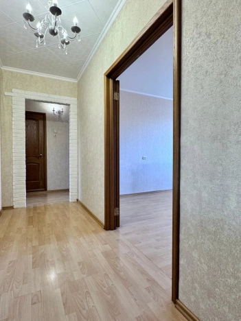 Купить трехкомнатную квартиру в Новосибирске. Вариант № 6152874, 20, площадь -  квм, цена 6600000 рублей