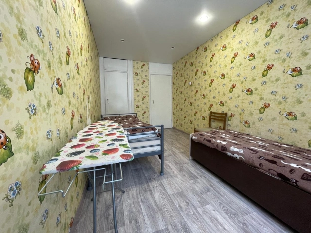 Купить трехкомнатную квартиру на улице Центральная в Новосибирской области. Вариант № 9082617, 9, площадь -  квм, цена 2595000 рублей