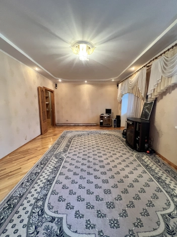 Купить многокомнатную квартиру в Архангельской области. Вариант № 298786, 33, площадь -  квм, цена 15800000 рублей