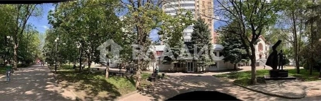 Купить трехкомнатную квартиру в Ростовской области. Вариант № 10008533, 8, площадь -  квм, цена 7500000 рублей