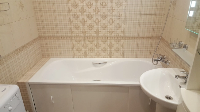 Купить трехкомнатную квартиру в Ростовской области. Вариант № 9823445, 13, площадь -  квм, цена 13900000 рублей