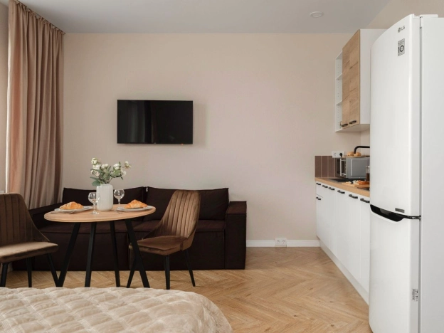 Купить квартиру в Москве. Вариант № 8215712, 4, площадь -  квм, цена 13100000 рублей