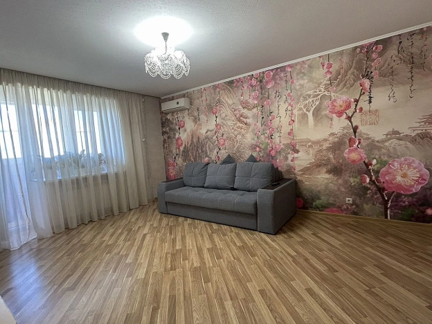 Купить трехкомнатную квартиру в районе Кировский в Ростове-на-Дону. Вариант № 50172, 3, площадь -  квм, цена 10999989 рублей