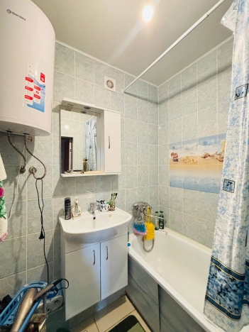 Купить трехкомнатную квартиру в Микрорайоне Ручейный, Сыктывкар в Сыктывкаре. Вариант № 37942, 10, площадь -  квм, цена 4150000 рублей