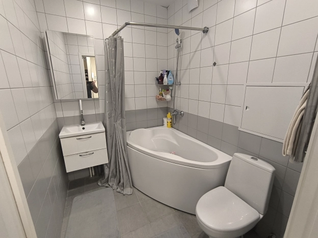 Купить квартиру в Белгороде. Вариант № 10115524, 8, площадь -  квм, цена 3750000 рублей