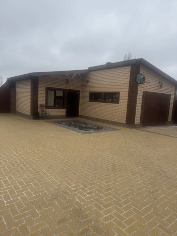 Купить дом на улице Дубовая в Воронежской области. Вариант № 19432, 5, площадь -  квм, цена 16990000 рублей