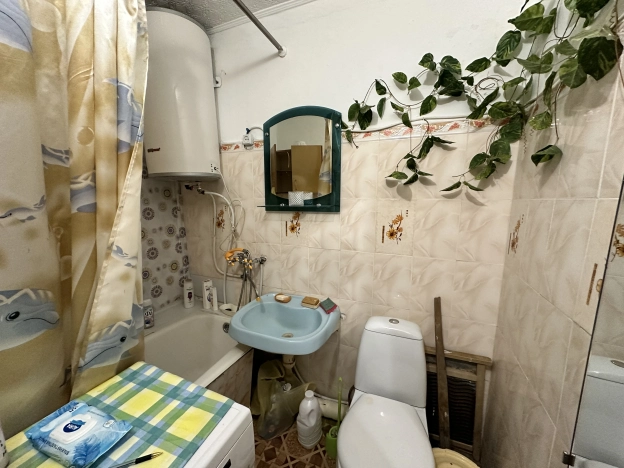 Купить однокомнатную квартиру в Приморском крае. Вариант № 8280, 14, площадь -  квм, цена 3300000 рублей