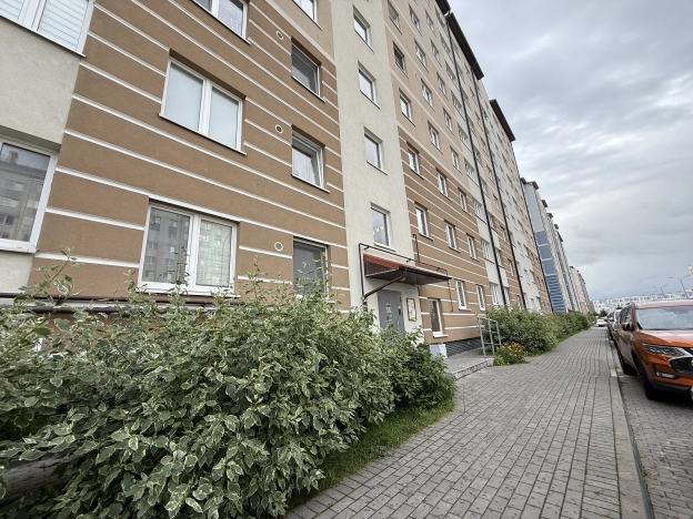 Купить однокомнатную квартиру на улице Олега Кошевого в Калининграде. Вариант № 2898678, 18, площадь -  квм, цена 7150000 рублей