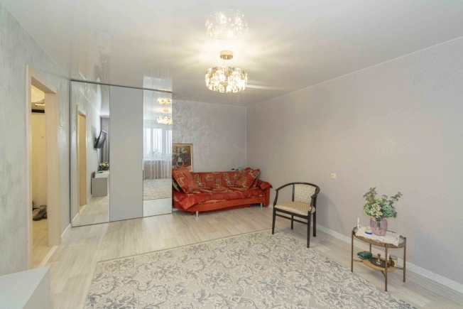 Купить квартиру на улице проспект Строителей в Владимире. Вариант № 10064281, 4, площадь -  квм, цена 7300000 рублей